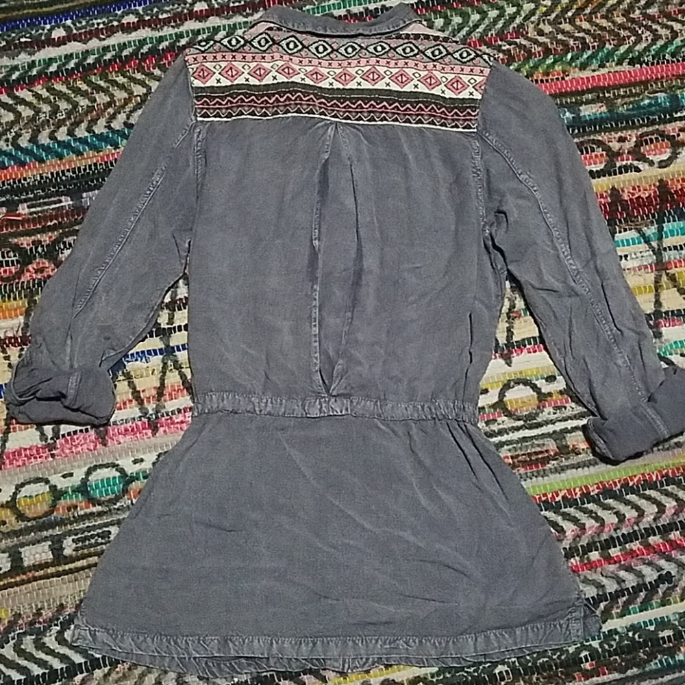 Distressed light weight button up - Picture 2 of 7